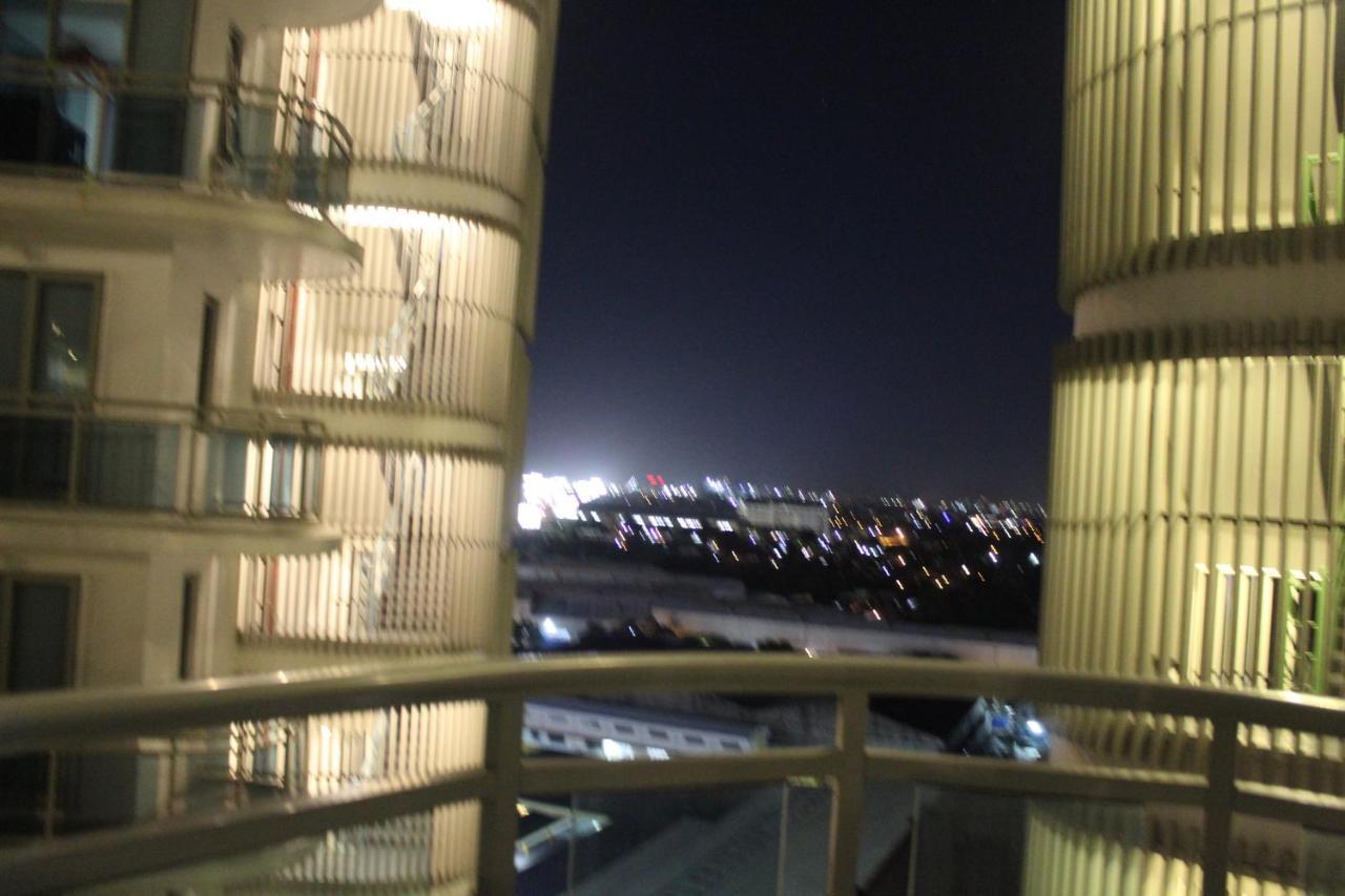 Azure C2 Balcony Wifi Near Mall Airport Multiple Units Paranaque City Kültér fotó