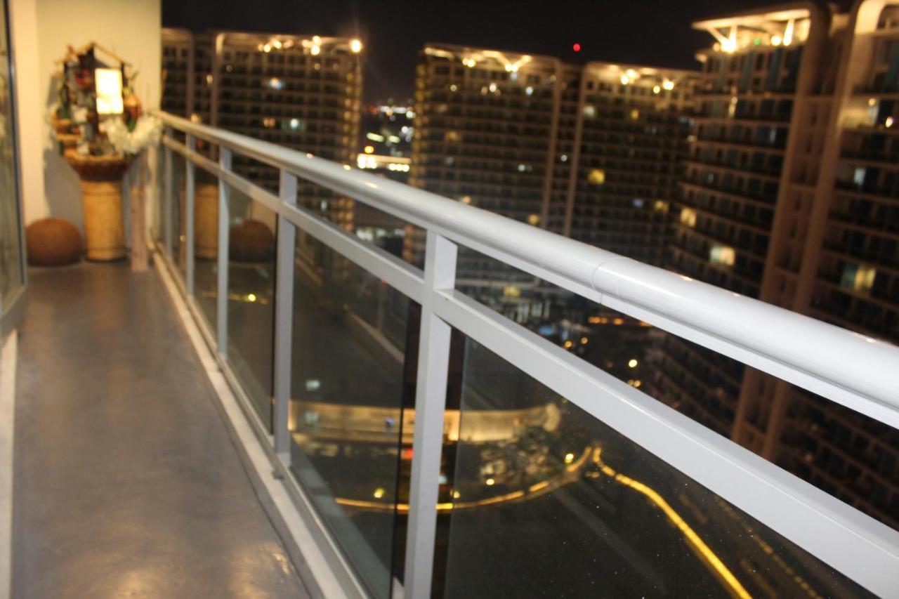 Azure C2 Balcony Wifi Near Mall Airport Multiple Units Paranaque City Kültér fotó